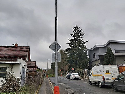 Osvětlovací stožáry stupňovité paticové